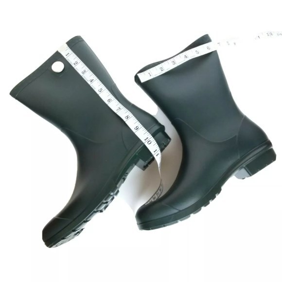 New UGG Rain Boot Green Sienna Waterproof Short Matte 10 - Picture 5 of 12